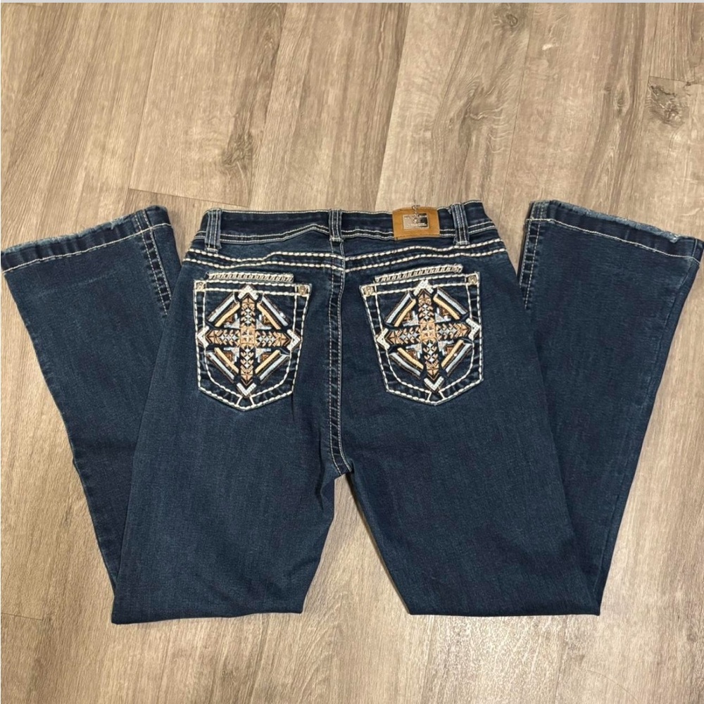 Stylish Blue Embroidered Women's Jeans